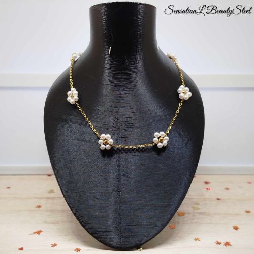 Collier Fleurs Perlées Blanches