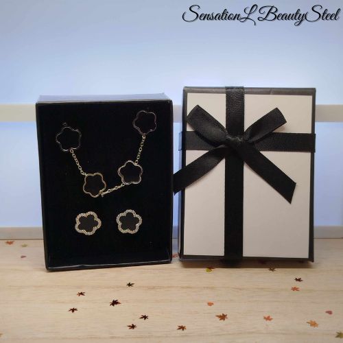 Parure Fleurs Noires – Les Deux Pièces : Boucles d'Oreilles & Bracelet